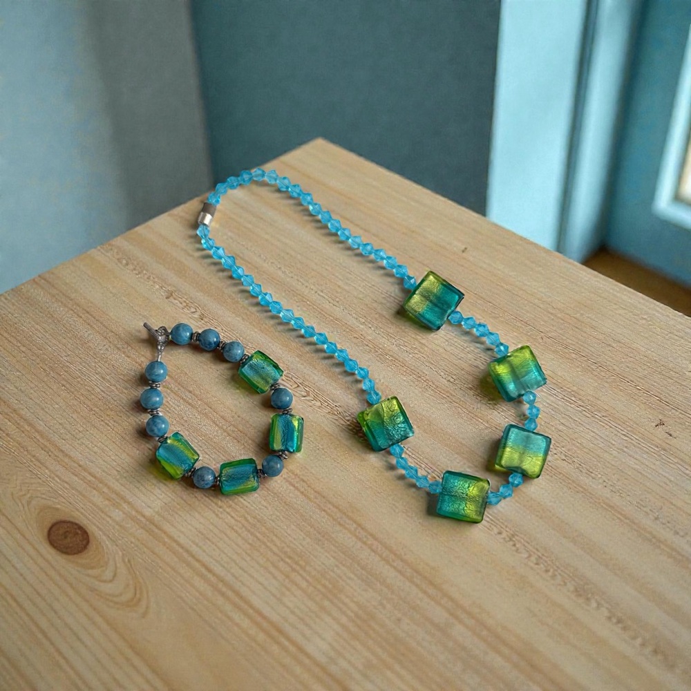 Elegant Blue and Green Glass Beaded Jewelry Set